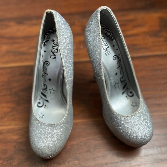 Sliver glitter high heels by Brash - Picture 3 of 8